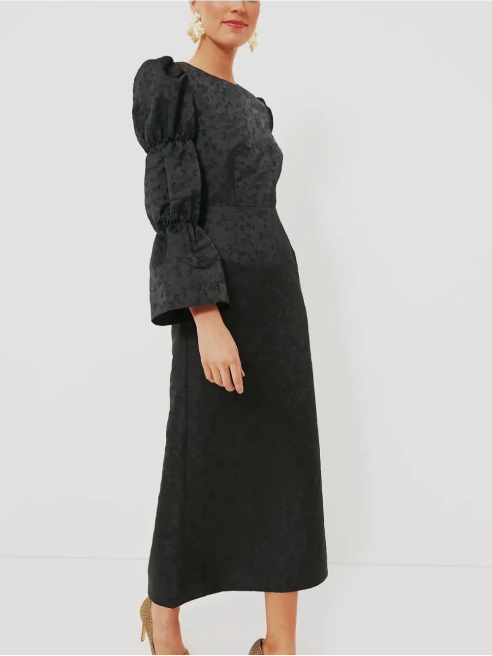 HYACINTH HOUSE Black
Jacquard Puff Sleeve Midi Darcy
Dress